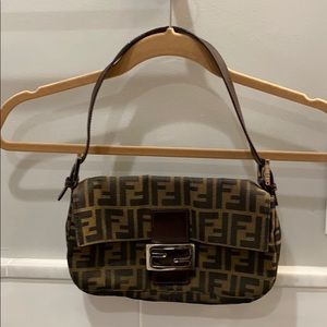 100% Authentic Classic Fendi Baguette Bag